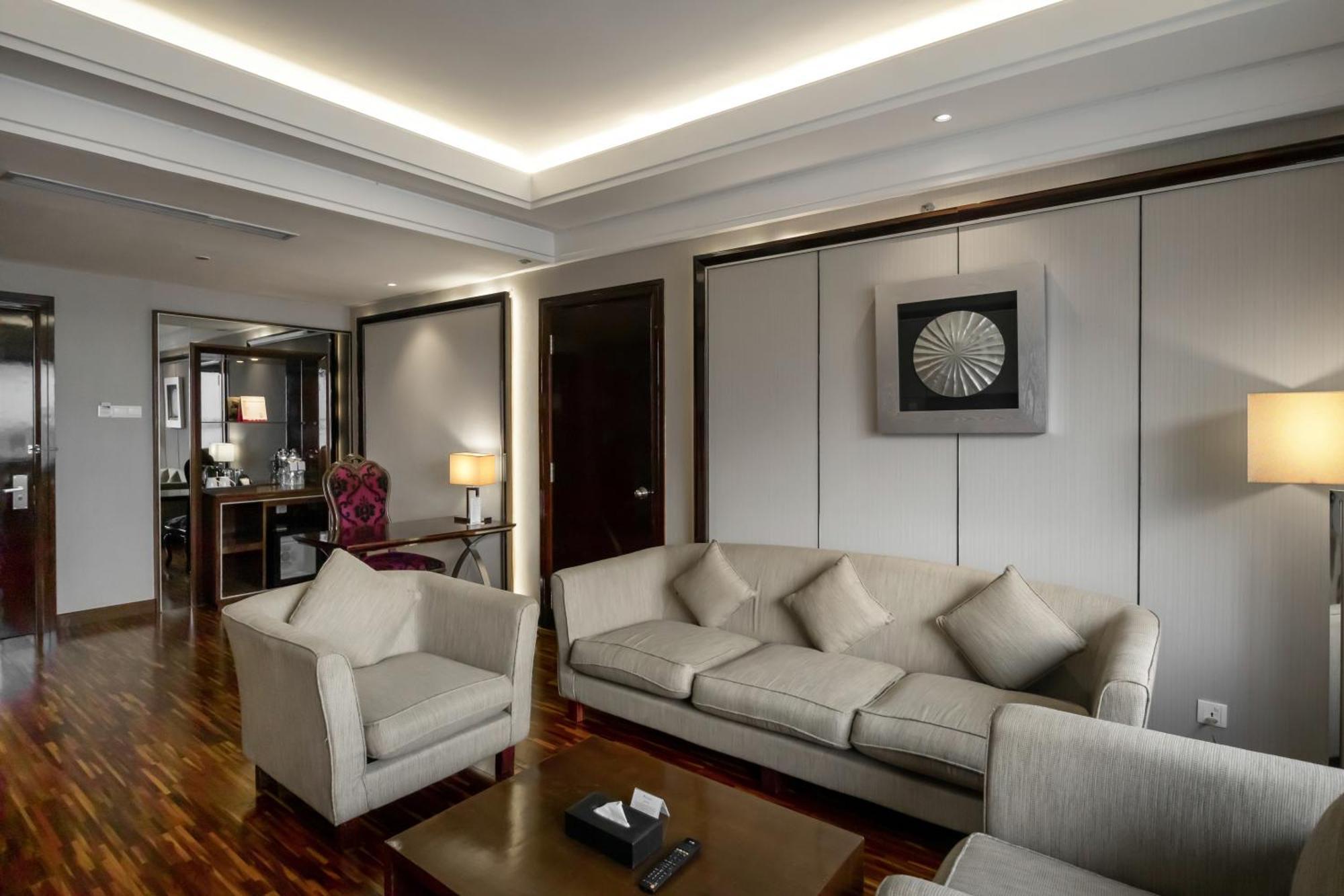 Swiss-Belhotel Harbour Bay Наґойя Екстер'єр фото