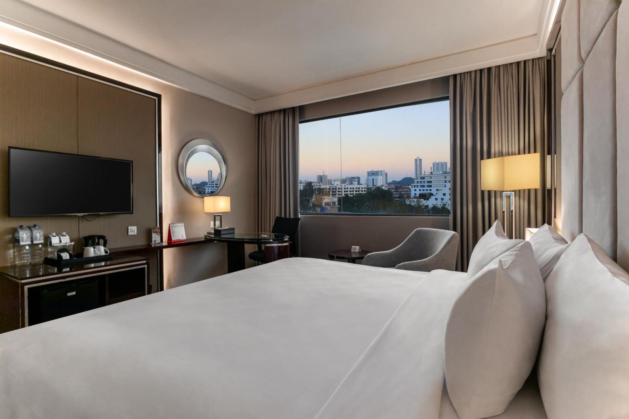 Swiss-Belhotel Harbour Bay Наґойя Екстер'єр фото